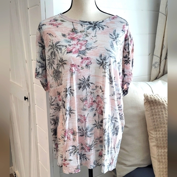 Torrid Cotton Modal Slub Crew Twist Tropical Print Tee - Picture 1 of 8